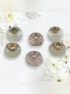6 Glass Charms